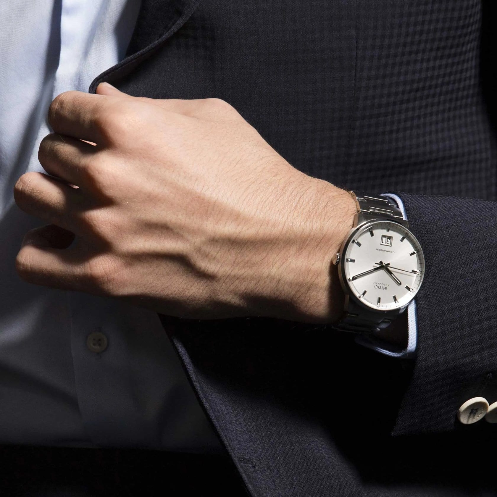 MIDO Commander Big Date | M0216261103100 | MIDO® Watches International