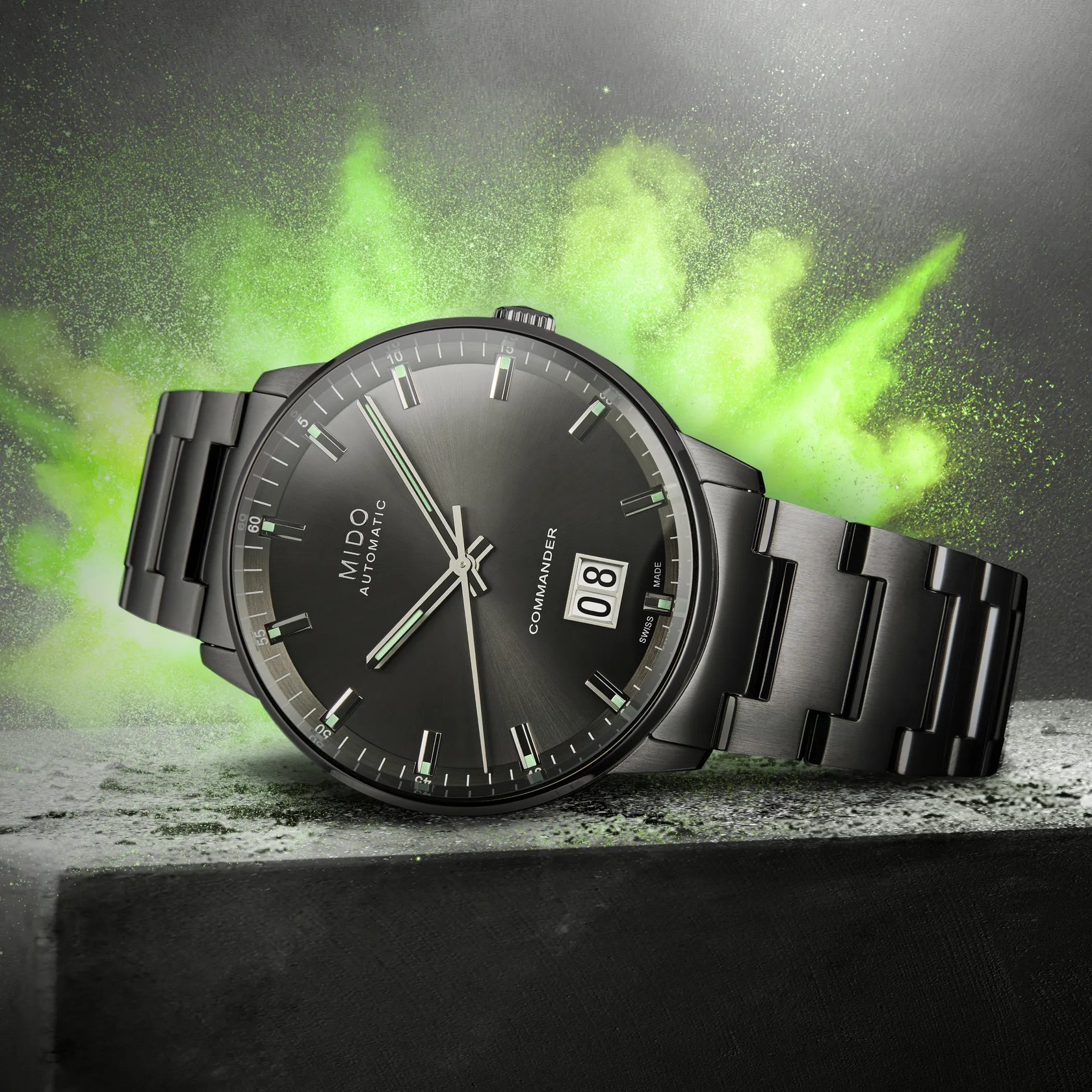 MIDO Commander Big Date | M0216263306100 | MIDO® Watches Canada
